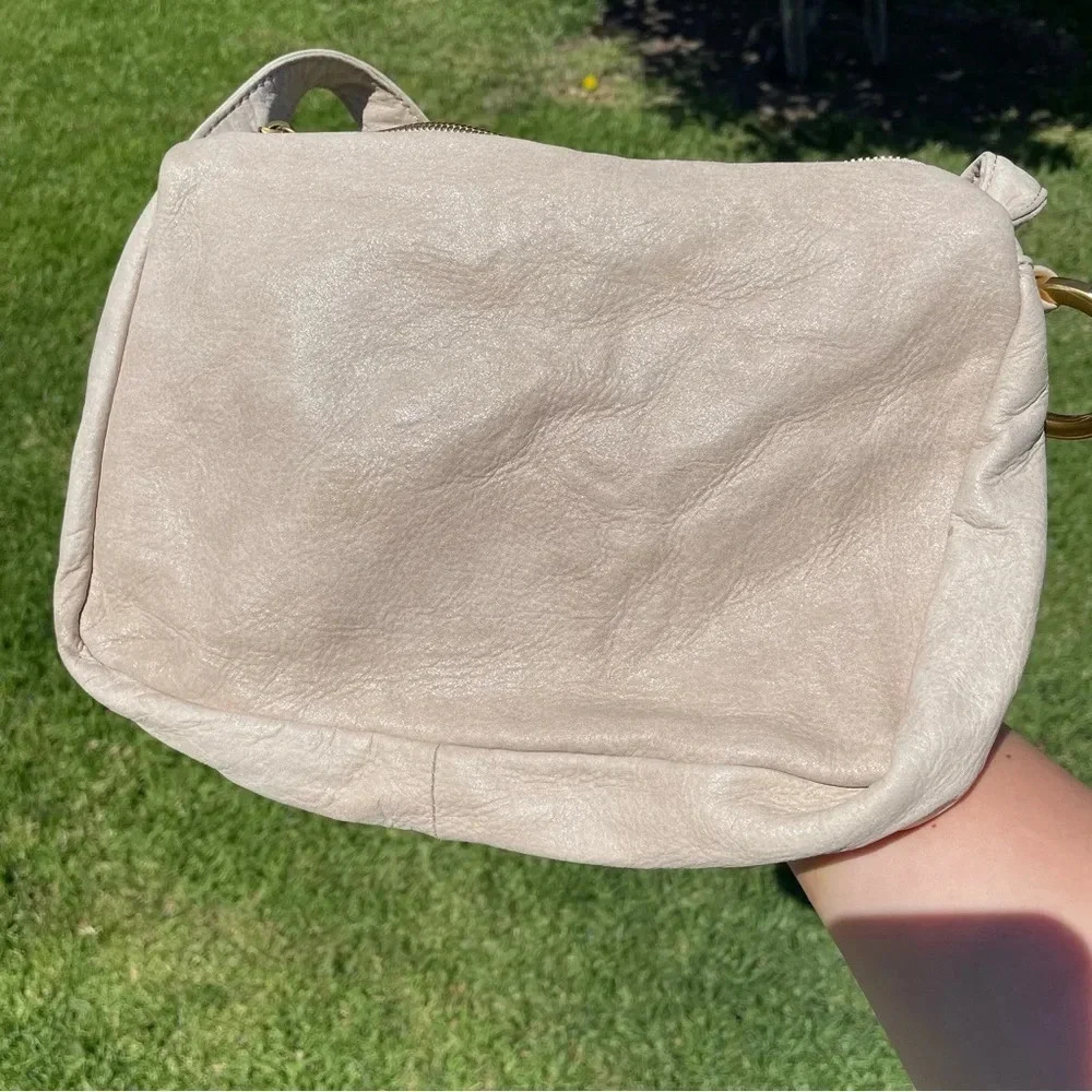 HOBO Hark Convertible Shoulder Bag inPebble - Picture 9 of 16
